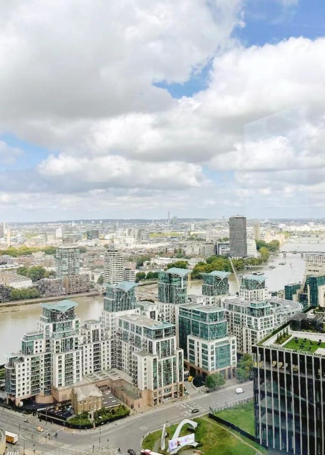 Luxury Central Flat With Stunning Views And Pool London Exterior photo